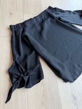 Black Off-Shoulder Tie-Sleeve Women's Top